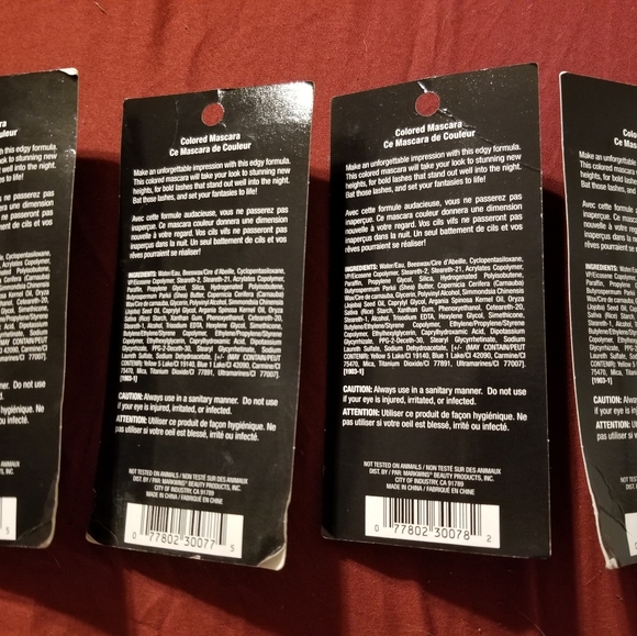 Lot of 4 New Wet N Wild Color Blast Mascaras - 2 Cobalt Blue and 2 Purple/Violet - Picture 2 of 6